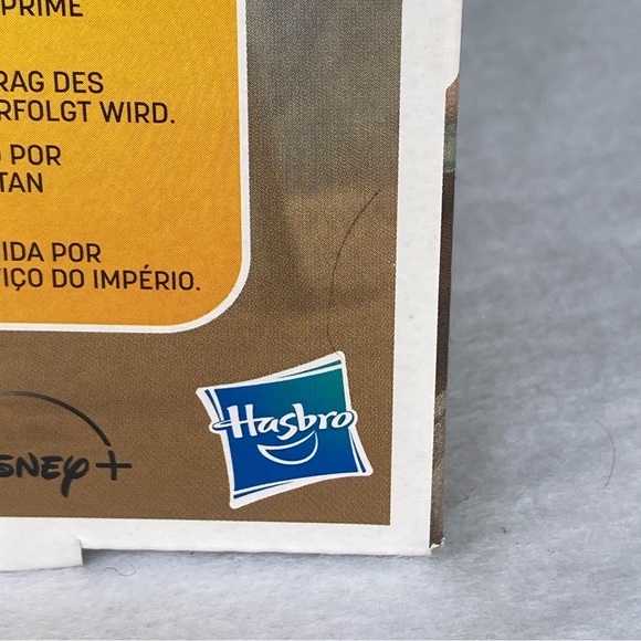 Mandalorian the child STAR WARS figure Disney /Hasbro - Picture 11 of 16